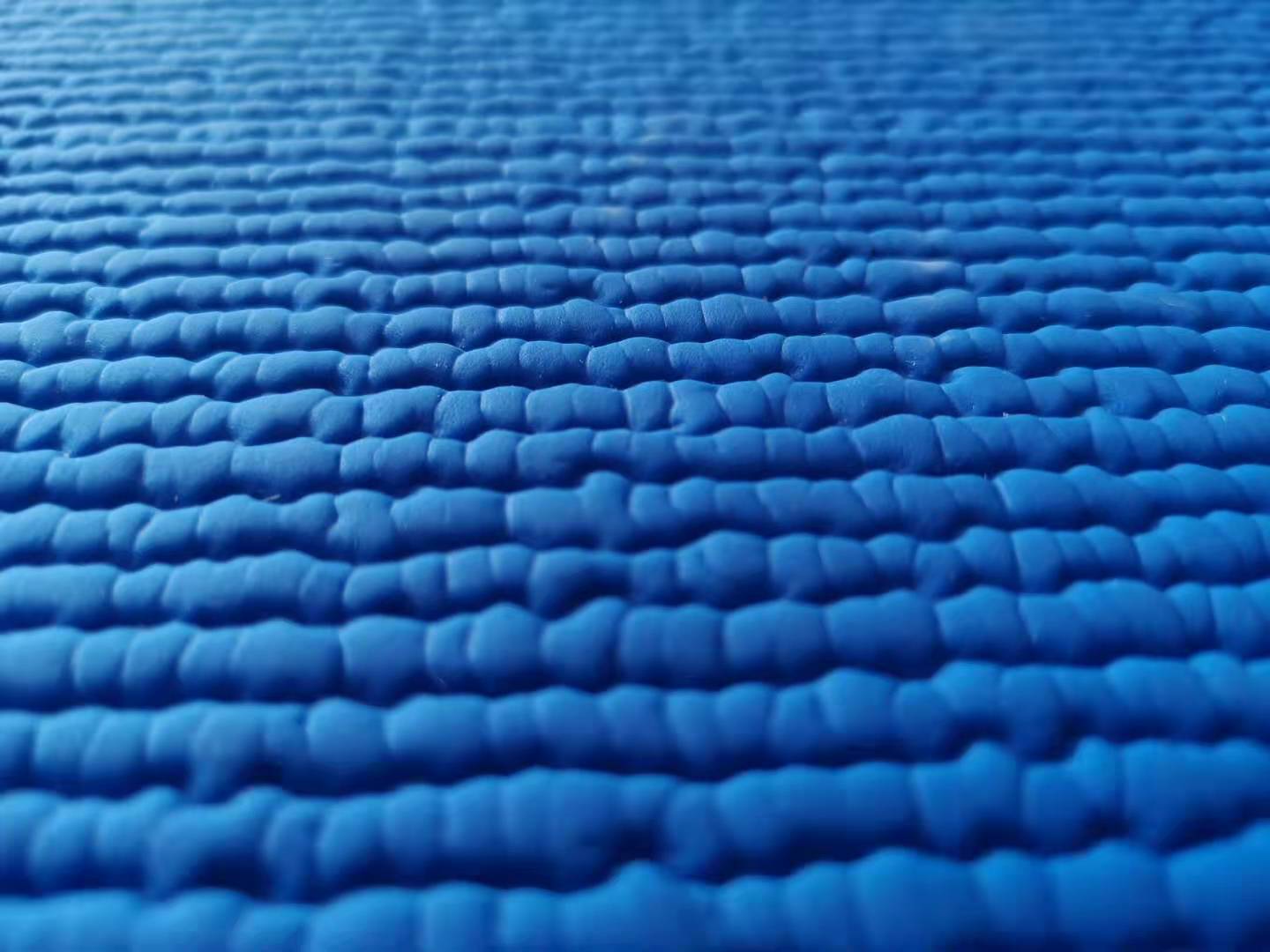 塑膠跑道卷材代加工_塑膠跑道卷材代加工_玖德隆